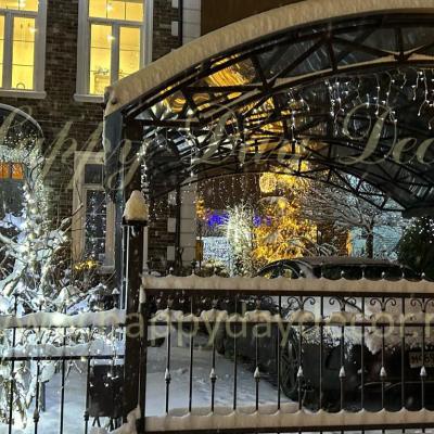 Новогоднее оформление территории загородного дома в поселке Европа3
